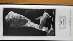 Nombreuses K7 audio et CD tous genres : classique, pop, rock etc et des CD également