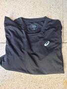 tee shirt asics taille L