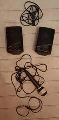 pour pièces : 2 petites enceintes Panasonic et 1 micro