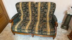 salon 1 canapé 2 places long.1.50 prof. 1.00 et 2 fauteuils dont 1 relax long. 0,75 prof.1.00