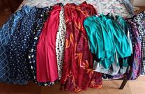 5 ROBES, 5 HAUTS, 1 pantalon ample - Tailles 42 et 44