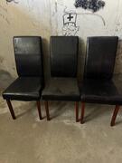 3 chaises à donner