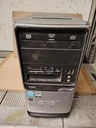 Lot d'unités centrales et écran