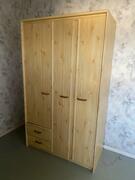 armoire en pin
