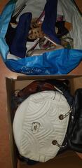 lot de chaussures et sacs à main pour femme