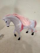 jouet.. cheval blanc