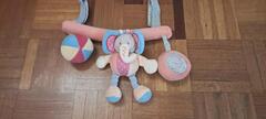 Peluches d'éveil pour landau ou poussette
