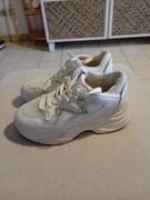 basket blanche et pailletter gris