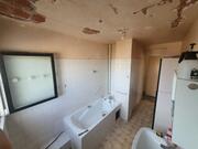 Donne Baignoire et lavabo en très bon etat