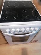 Cuisinière vitrocéramique Indesit