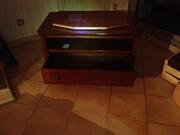 Petite table basse télé pivotante