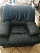 Fauteuil 1 personne en cuir bleu bon etat, confortable
