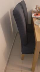 Quatre chaises