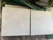 carreaux de faience blancs