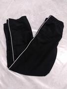 Pantalon de sport, 12 ans