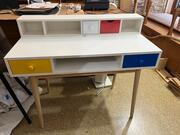 bureau en bois et caisson sans porte