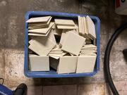 caisse de carreaux de faïence