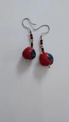 2 paires de boucles d oreilles rouge
