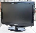 télévision SAMSUNG 19" avec décodeur TNT séparé