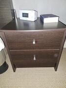 2 tables de chevet TBE