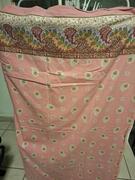 1 drap motif indienne fond rose
