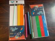 Batons 3D et colle pailletée