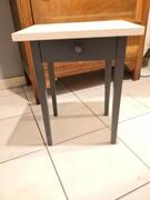 Donne table de chevet avec tiroir