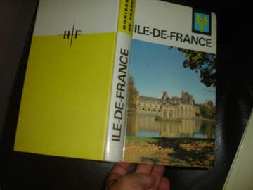 Livre sur Ile-de-France ancien