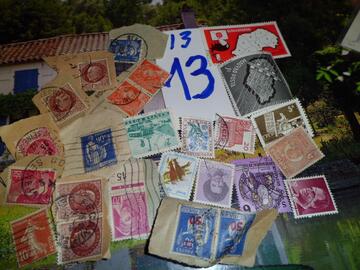 Lot de timbres monde 13