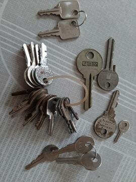 Lot de clés de toutes tailles et formes
