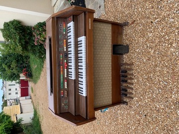 Orgue électronique à réparer