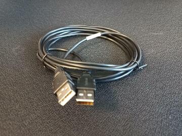 Câble USB A (Mâle - Mâle) #1