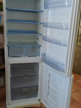 Réfrigérateur congélateur à réparer