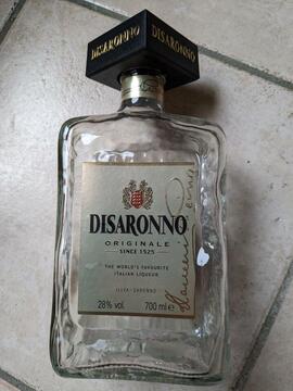 Belle bouteille verre Disaronno