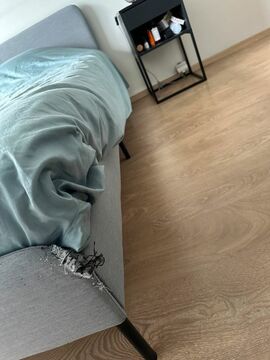 Cadre de lit IKEA Slattum (pour pièces)