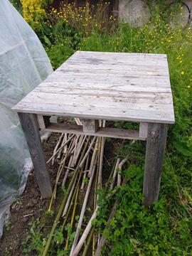 table de jardin en bois de palette