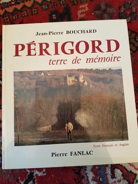 livre d'art: Périgord, terre de mémoire