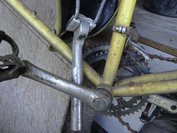 velo course vintage MBK cadre colombus avec les roues a restaurer