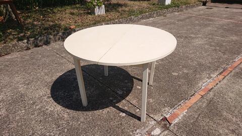 Table blanche