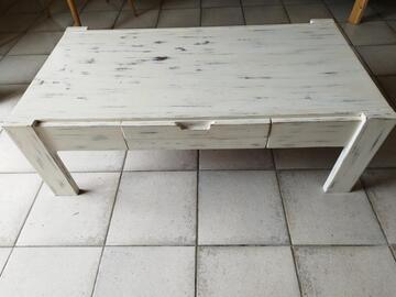 table basse en bois peint