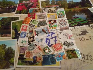 Lot de timbres monde 27