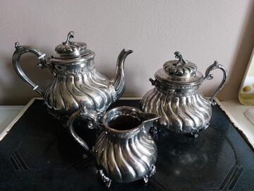 service à thé en metal