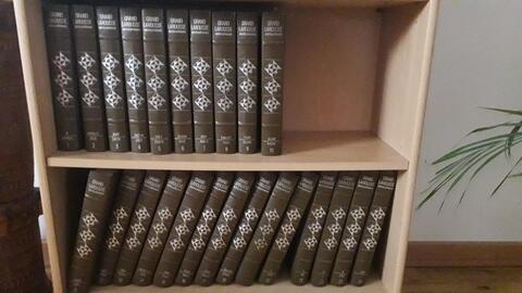 Encyclopédie Larousse en 24 volumes