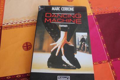 roman "Dancing Machine"