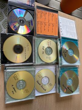 16 CD enregistrés
