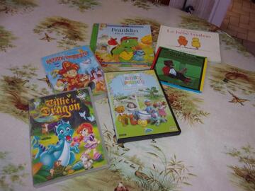 Lot 3 DVD et 3 livres pour enfants