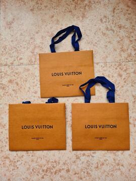 3 petits sacs Louis Vuitton