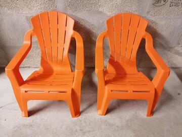 Lot de 2 fauteuils orange en plastique pour enfant