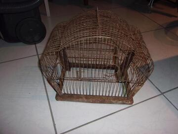 petite cage ancienne
