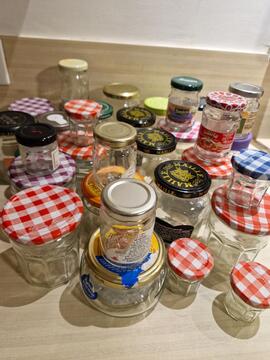 diverses verrines avec couvercle pot confiture